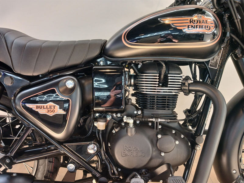 Load image into Gallery viewer, 2026 Royal Enfield Bullet BULLET 350 PREMIUM