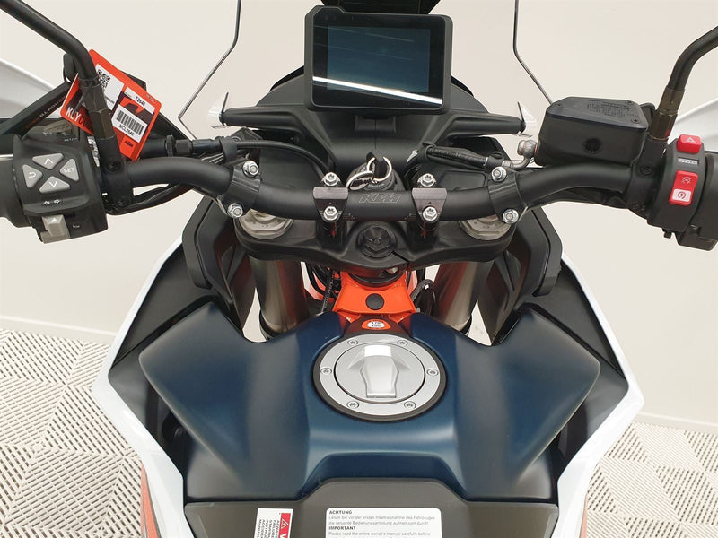 Load image into Gallery viewer, 2024 KTM Adventure 890 R + TECH PACK