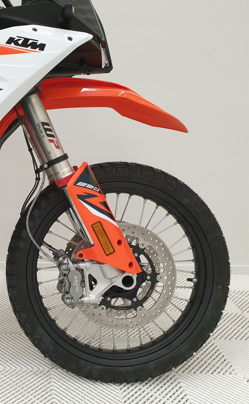 Load image into Gallery viewer, 2024 KTM Adventure 890 R + TECH PACK