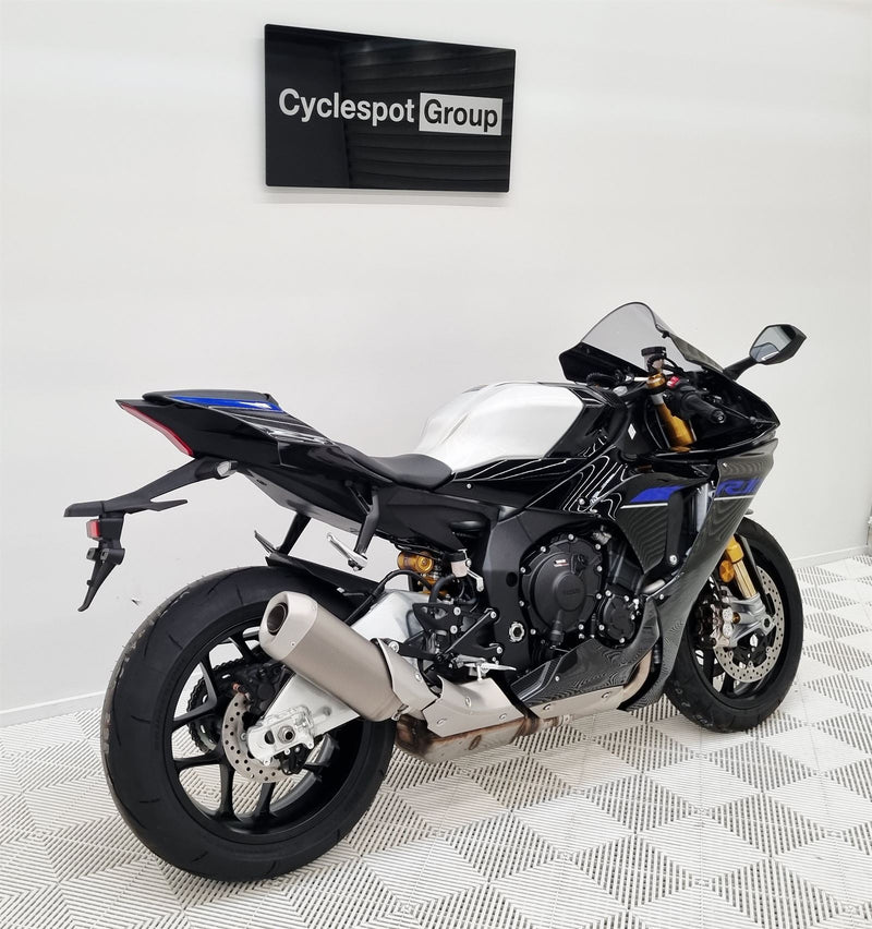 Load image into Gallery viewer, 2024 Yamaha R1-M