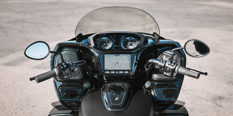 Load image into Gallery viewer, 2026 Indian Pursuit Dark Horse - Black Smoke
