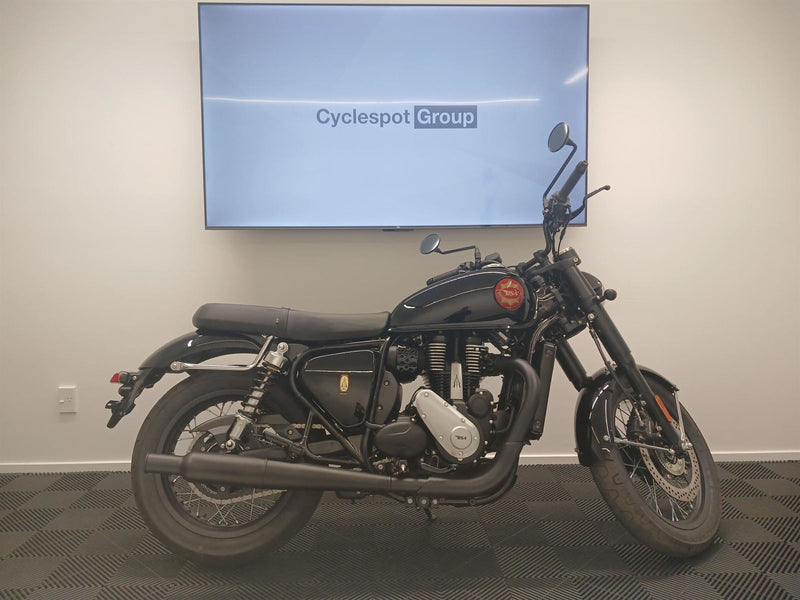 Load image into Gallery viewer, 2026 BSA Gold Star SHADOW BLACK
