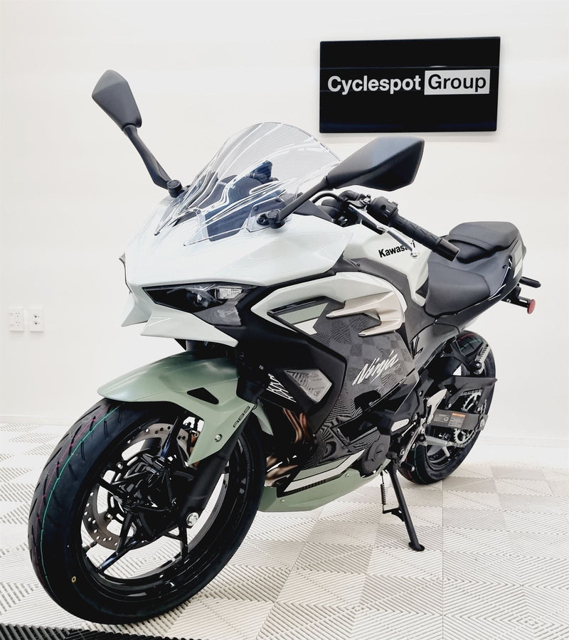 Load image into Gallery viewer, 2026 Kawasaki EX 500 Ninja SE (LAMS) - White
