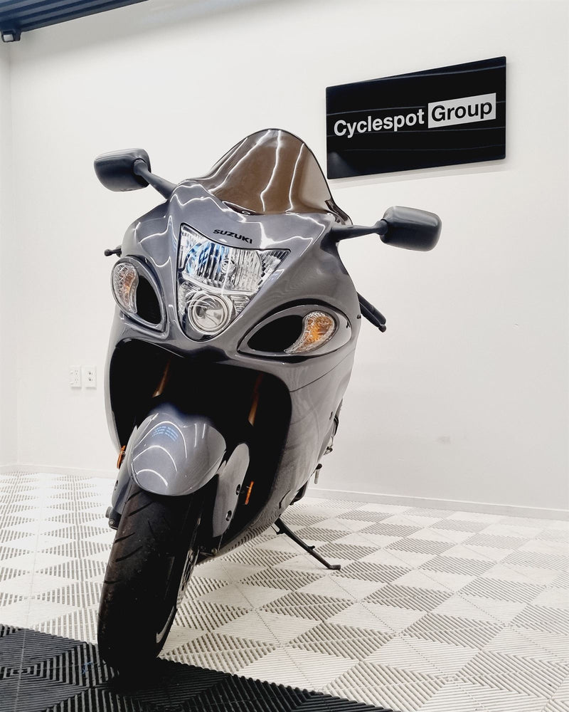 Load image into Gallery viewer, 2020 Suzuki GSX HAYABUSA
