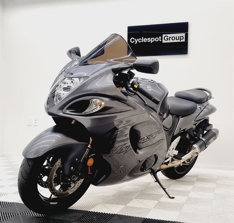 Load image into Gallery viewer, 2020 Suzuki GSX HAYABUSA
