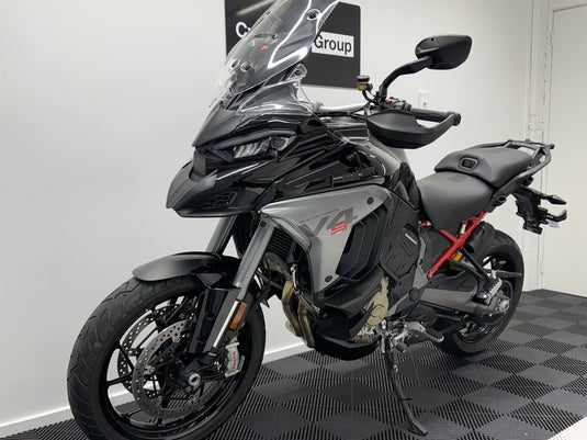 2025 Ducati Multistrada 2025 V4S - TRAVEL & RADAR