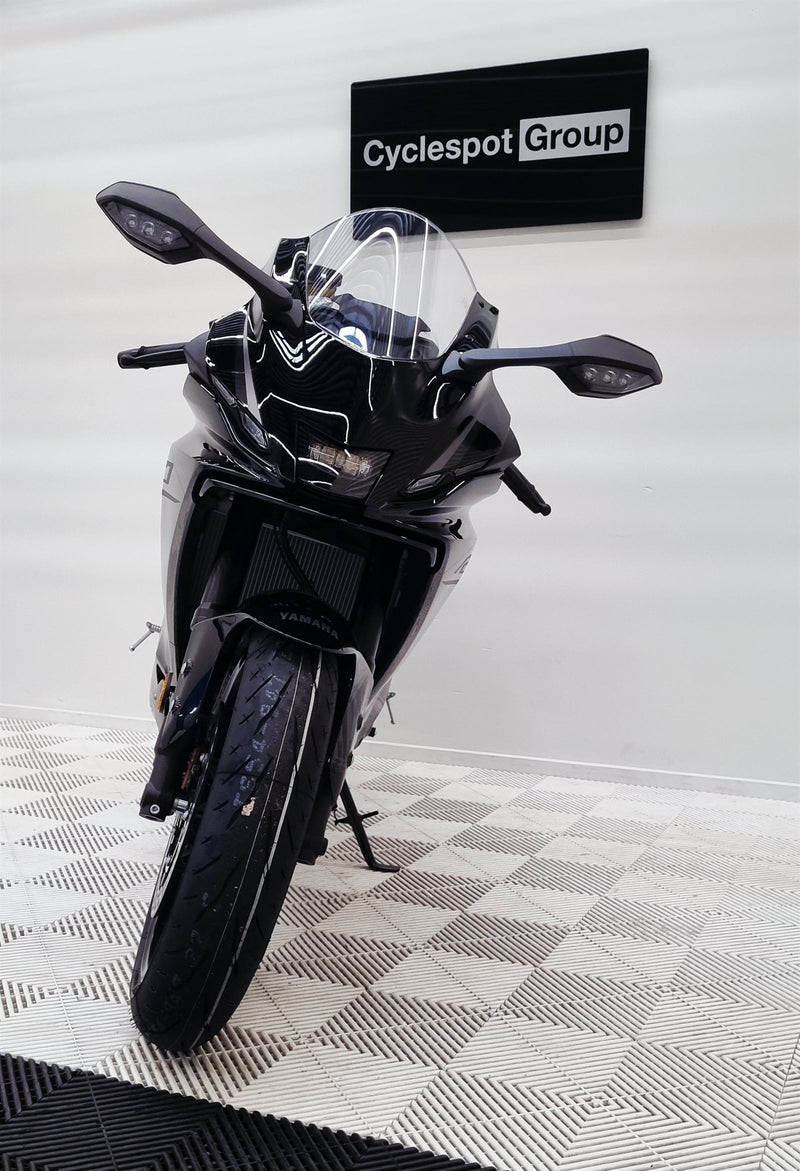 Load image into Gallery viewer, 2026 Yamaha R7 LAMS
