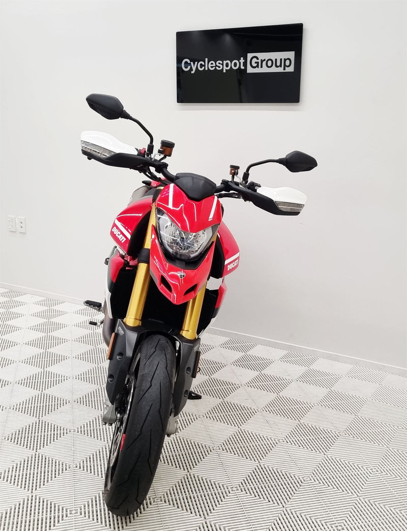 Load image into Gallery viewer, 2022 Ducati Hypermotard 950SP
