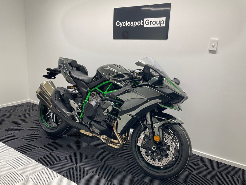 Load image into Gallery viewer, 2025 Kawasaki Ninja H2
