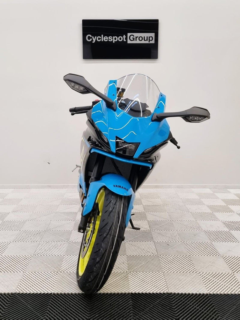 Load image into Gallery viewer, 2026 Yamaha R7 High Output
