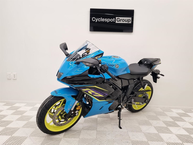 Load image into Gallery viewer, 2026 Yamaha R7 High Output
