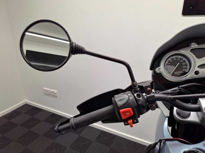 Load image into Gallery viewer, 2000 BMW GS F650
