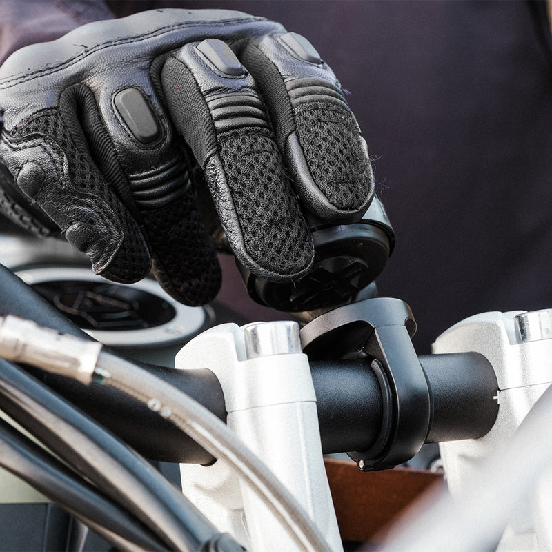 Load image into Gallery viewer, Bar Clamp Mount Moto II c
